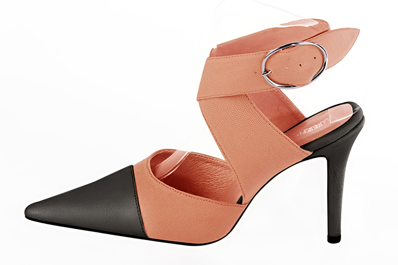 Dark grey and peach orange women's open back shoes, with crossed straps. Pointed toe. Very high slim heel. Profile view - Florence KOOIJMAN